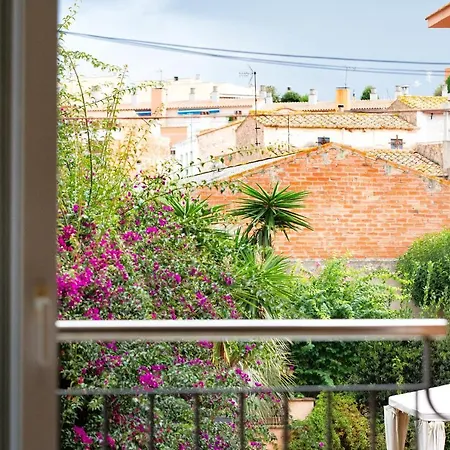 Apartment Hauzify I Capmany *